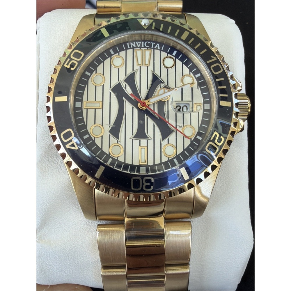 Invicta X MLB New York Yankees Mens Pro Diver Watch 43mm GOLD 49858 - NEW/RARE